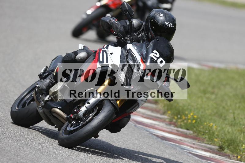 /27 12.06.2025 Ducati Schweiz Trackday Warmup  ADR/gruen-vert/20